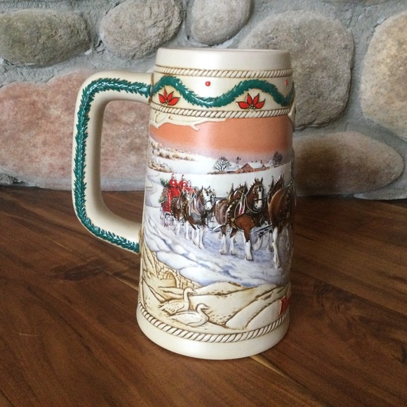 Vintage 1996 Budweiser Holiday Stein - Picture 3 of 5